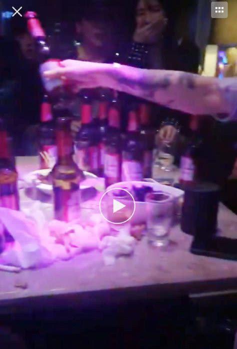 吃瓜 网曝 酒吧视频,吃瓜群众热议事件真相